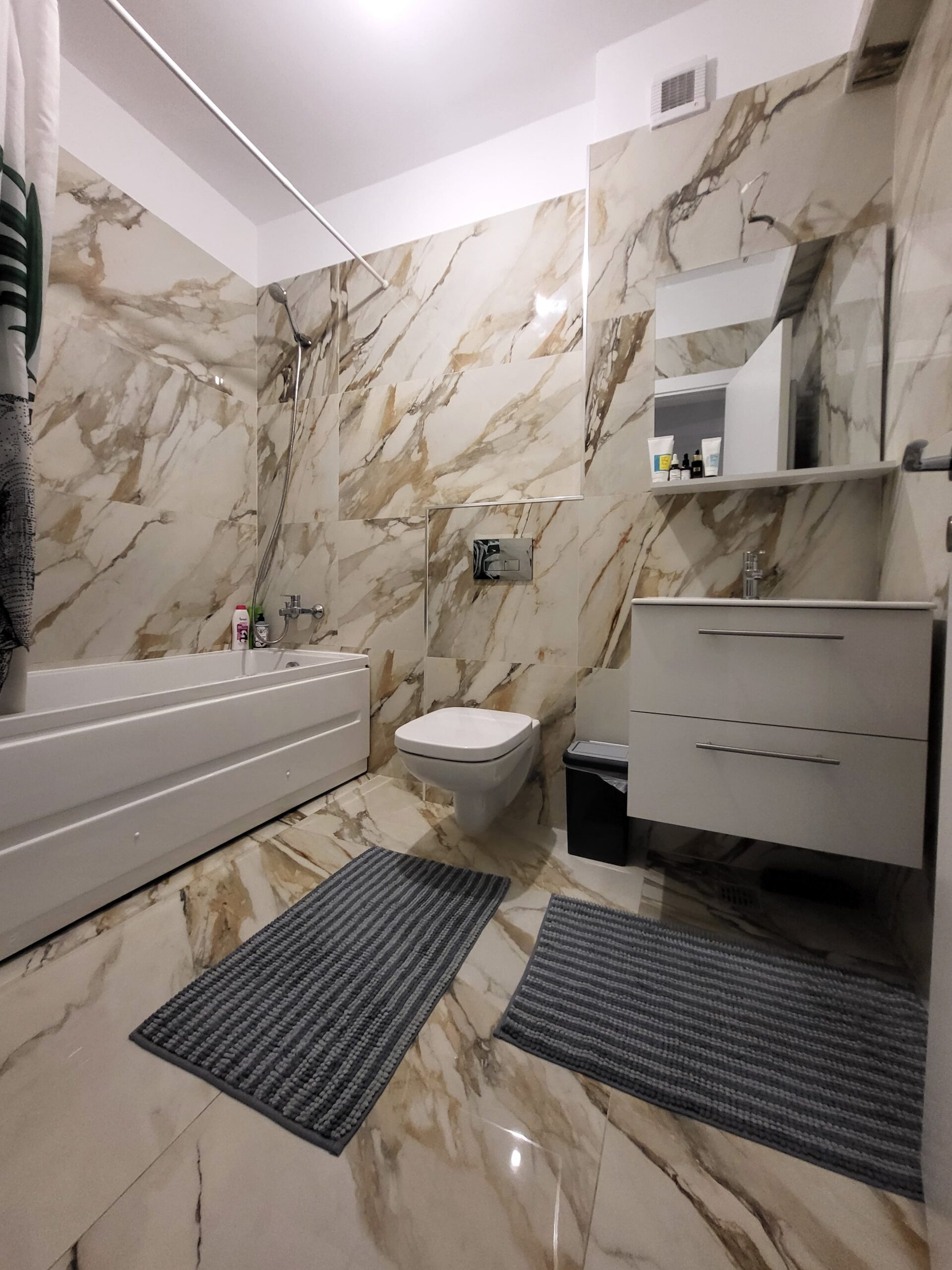Apartament 3 camere